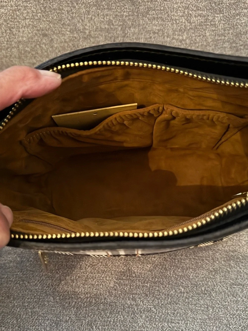 Patricia Nash Black/White Plaid Voletta Crossbody - Picture 4 of 9